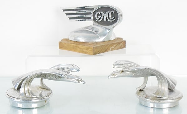 3 VINTAGE HOOD ORNAMENTS (1 of 2)
