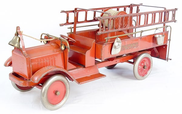 KEYSTONE 49 PACKARD FIRE TRUCK (1 of 3)