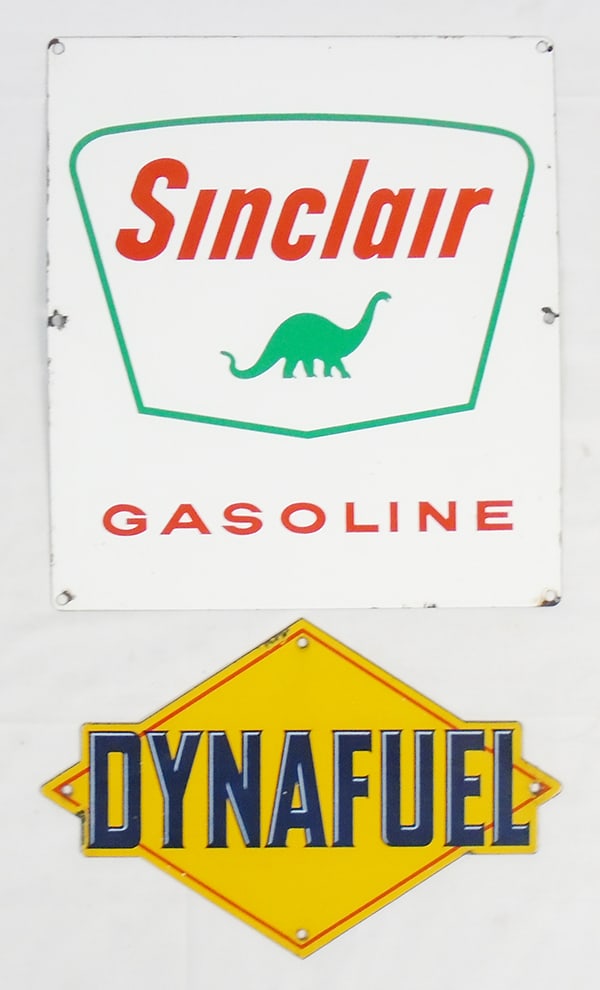SINCLAIR & DYNAFUEL PORCELAIN SIGNS (1 of 2)