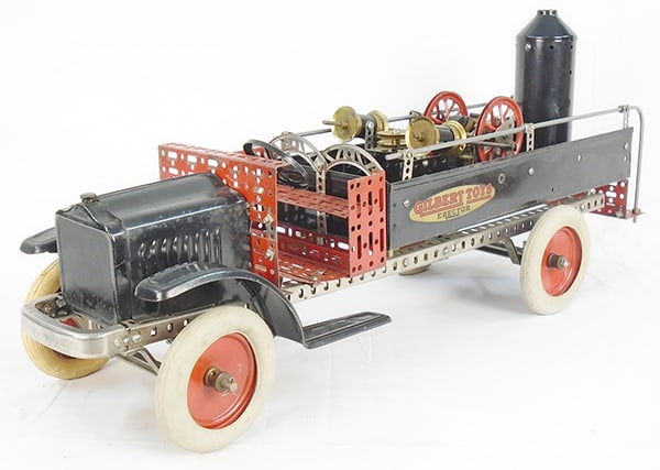 ERECTOR WHITE FIRE PUMPER TRUCK (1 of 2)