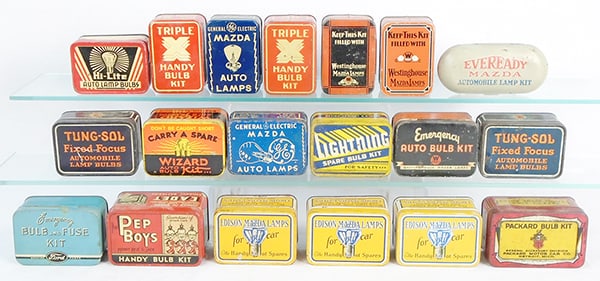 19 METAL AUTOMOTIVE LAMP BOXES (1 of 2)