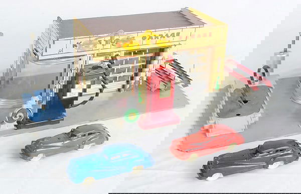 KEYSTONE 154 GARAGE SET (1 of 5)