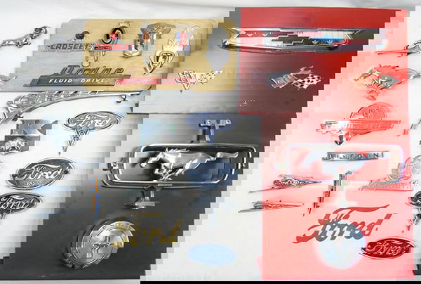 25 AUTOMOTIVE EMBLEMS & TRIM (1 of 1)