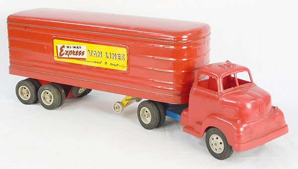 MARX HI-WAY EXPRESS TRUCK (1 of 2)