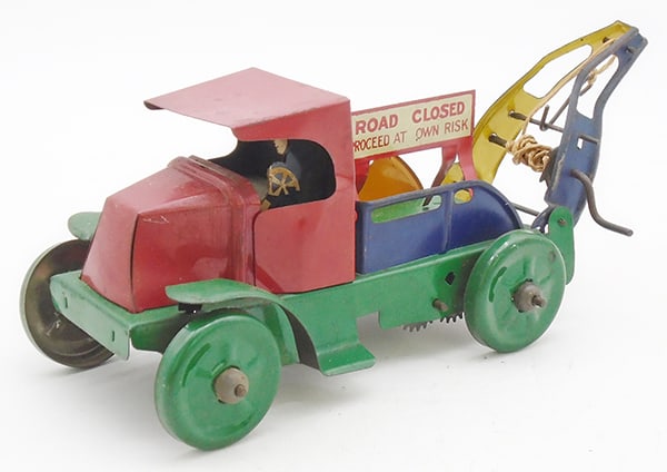 MARX MACK WRECKER (1 of 2)