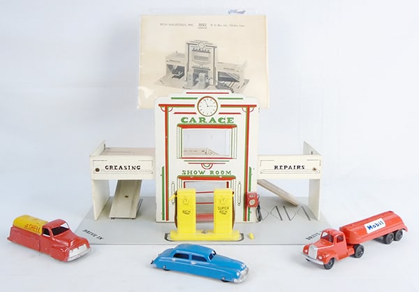 RICH INDUSTRIES 850 GARAGE (1 of 2)