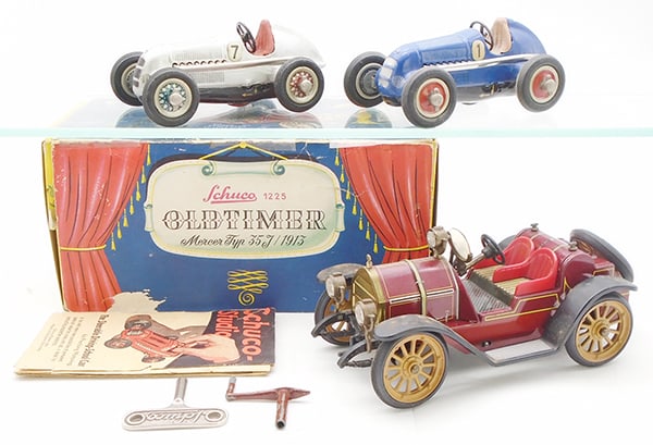 3 SCHUCO AUTOS (1 of 2)