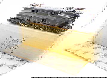 LIONEL 2332 GG1 LOCO