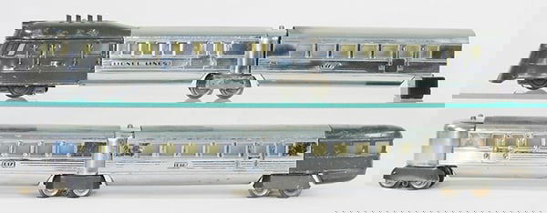 LIONEL FLYING YANKEE TRAIN SET (1 of 2)