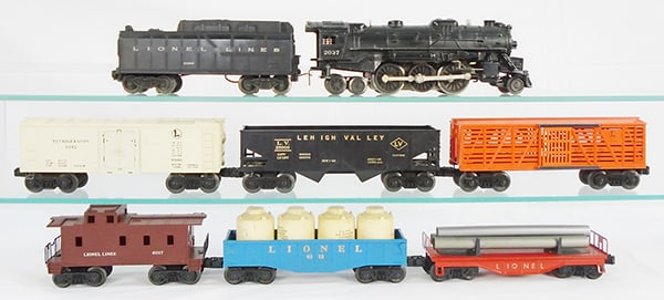 LIONEL 1583WS 6-CAR FREIGHT SET: O ga, 2037 loco, 6026W tender, 6646 stock car, 6476 LV hopper, 6482 reefer, 6121 flat w/pipes, 6112 gondola w/canisters, 6017 caboose, w/track & transformer, orig boxes for loco & tender only, orig se
