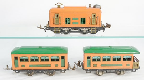 LIONEL TRAIN SET: O ga, 248 loco, 629 Pullman, 630 obsv, loco frame has touch up, orange paint restored, green roofs restored, all inserts are orig, C7-8.