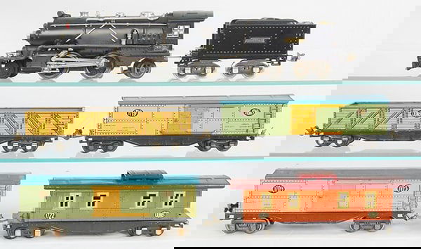LIONEL TRAIN SET (1 of 2)