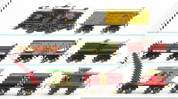 DORFAN TRAIN SET: O ga, 53 die cast loco, black, w/warps & cracks, wheels don't spin, missing coupler, 601 NYC box car, 609 lumber car, 605 PRR hopper, 2 #604 tank cars, 610 derrick, 606 caboose, C4-7.
