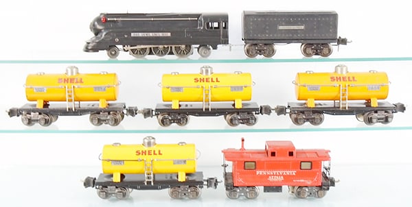 LIONEL SHELL TRAIN SET (1 of 2)