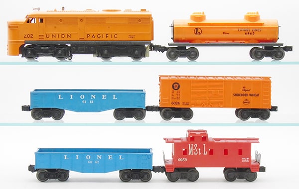 LIONEL TRAIN SET: O ga, 202 Union Pacific Alco, 6465 tank, 6112 gondola, 6024 Nabisco box car, 6042 gondola, 6059 M&StL caboose, C6-7.