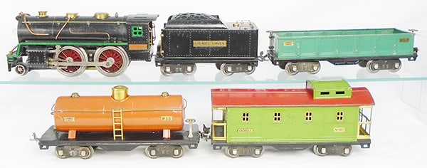 LIONEL TRAIN SET