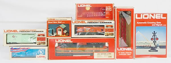 LIONEL GREAT NORTHERN TRAIN OUTFIT (1 of 1)