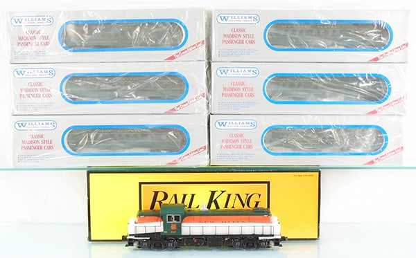 MTH/WILLIAMS NYC TRAIN SET (1 of 2)