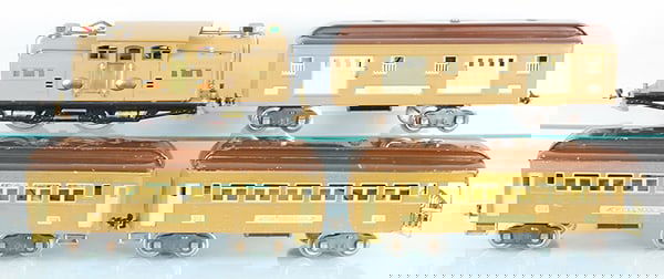 LIONEL TRAIN SET: std ga, 318E loco, rewheeled, 310 baggage, 309 Pullman, 312 obsv, set is professionally restored in state brown, C8-9.