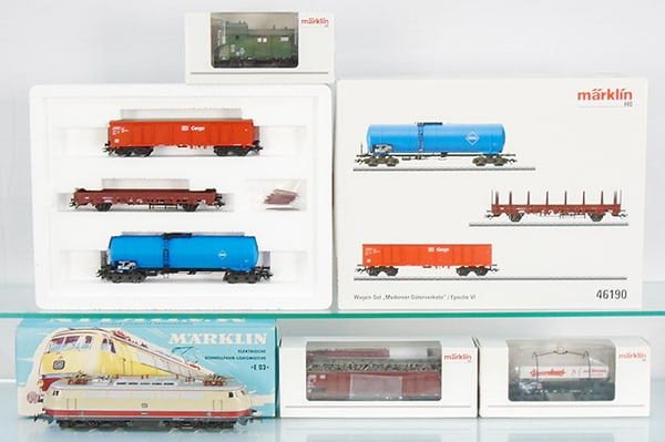 MARKLIN FREIGHT TRAIN SET (1 of 1)