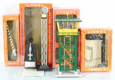 4 LIONEL ACCESSORIES