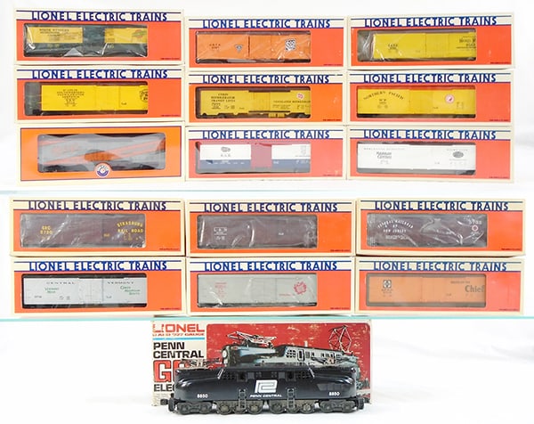 LIONEL REEFER TRAIN SET (1 of 2)
