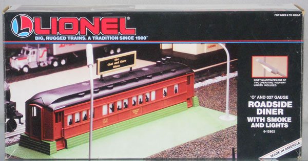 LIONEL 12082 ROADSIDE DINER: O ga, w/smoke & lights, orig box minor wear, C8-9.
