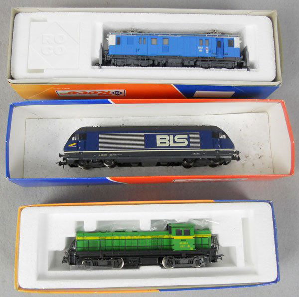 3 ROCO LOCOS: HO ga, 2-rail, 43631 Swiss electric, 43656 BLS, 04158B diesel, orig boxes minor wear, 1 incom, C8-9.