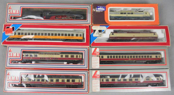 LIMA TRAIN LOT: HO ga, 2-rail, 203016LG loco & tender, 8055L German electric loco, 201067 Lufthansa Airport Express coach, German train set w/208143 electric loco & cars 301033, 309116, 309169, 309170, orig boxes wor