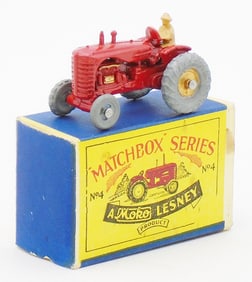 MATCHBOX MOKO 4A1 MASSEY HARRIS TRACTOR