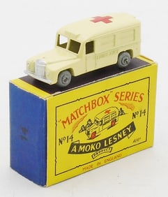 MATCHBOX MOKO 14A1 DAIMLER AMBULANCE