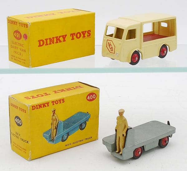 2 DINKY VEHICLES (1 of 2)