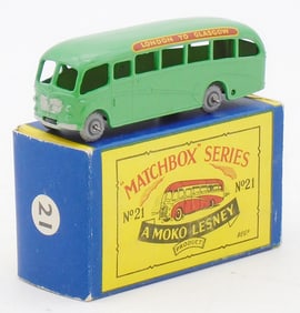 MATCHBOX MOKO 21B2 LONG DISTANCE COACH