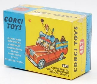 CORGI 487 CHIPPERFIELDS PARADE VEHICLE