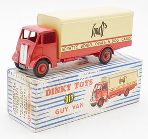 DINKY 917 GUY SPRATTS VAN