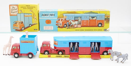 2 CORGI CHIPPERFIELD CIRCUS VEHICLES