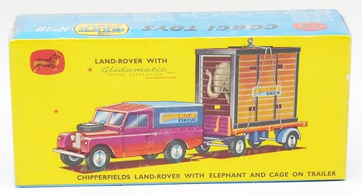 CORGI 19 CHIPPERFIELD LAND ROVER & ELEPHANT CAGE