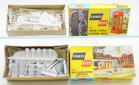 2 CORGI KITS