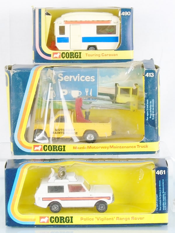 3 CORGI VEHICLES (1 of 2)