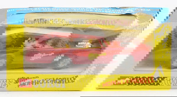 ミニカー CORGI TOYS MONKEE MOBILE 277 Corgi Toys 5” MONKEESMOBILE Diecast RED CAR Vintage No:277