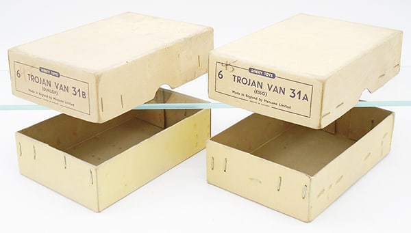 2 DINKY TRADE PACK ORIGINAL BOXES (1 of 2)