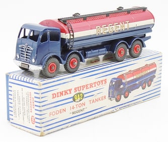DINKY 942 FODEN REGENT TANKER