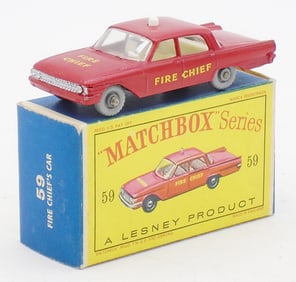 MATCHBOX 59B1 FORD FAIRLANE FIRE CHIEF CAR