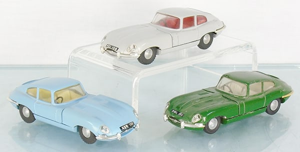 3 SPOT-ON 217 JAGUAR XKE AUTOS (1 of 2)