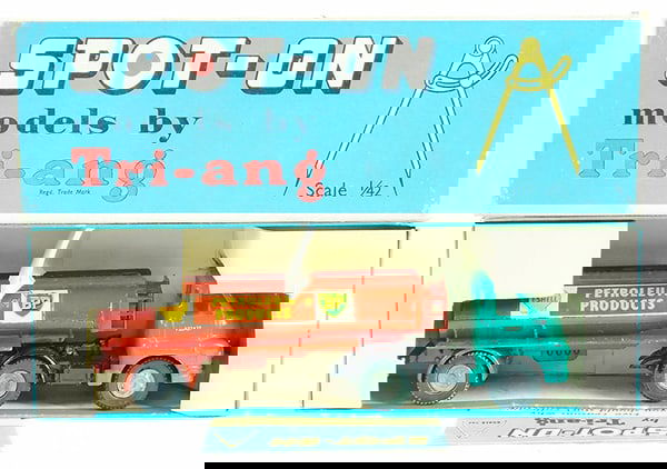 SPOT-ON 158A/2 BEDFORD BP TANKER (1 of 2)