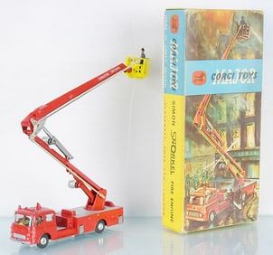 CORGI 1127 SIMON SNORKEL FIRE ENGINE