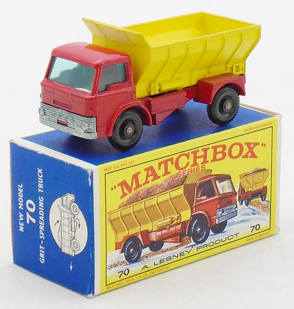 MATCHBOX 70B3 FORD GRIT SPREADER TRUCK (1 of 2)