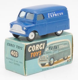 CORGI BEDFORD DAILY EXPRESS VAN