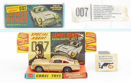 CORGI 261 JAMES BOND ASTON MARTIN