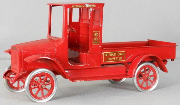 BUDDY L 200 INTERNATIONAL HARVESTER RED BABY: painted pressed steel, 24" long, professionally restored, C9.
